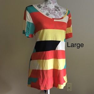 Large LuLaRoe Classic T